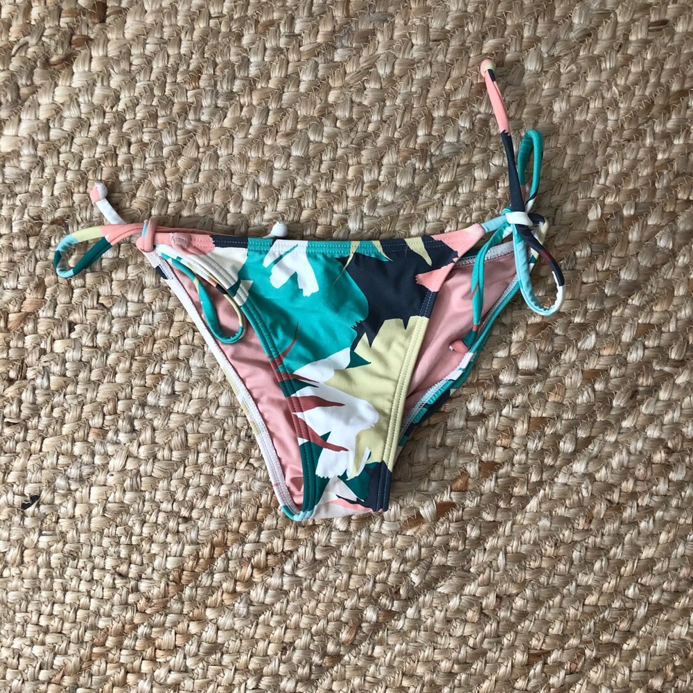 O’Neill Skimpy bottom